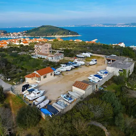 Apartament Sipina 2 *