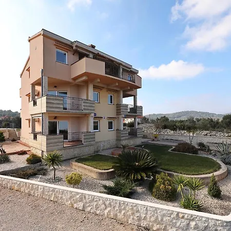 Apartamento Sipina 2 *